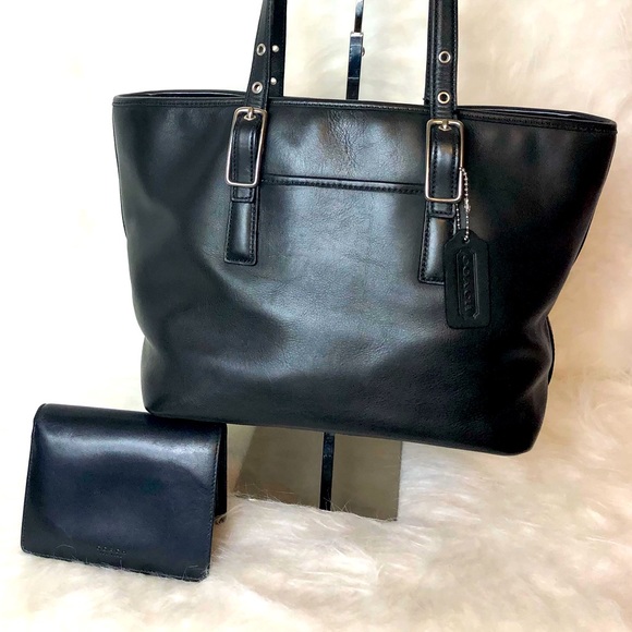 Coach Handbags - Vintage Coach Legacy Market Tote